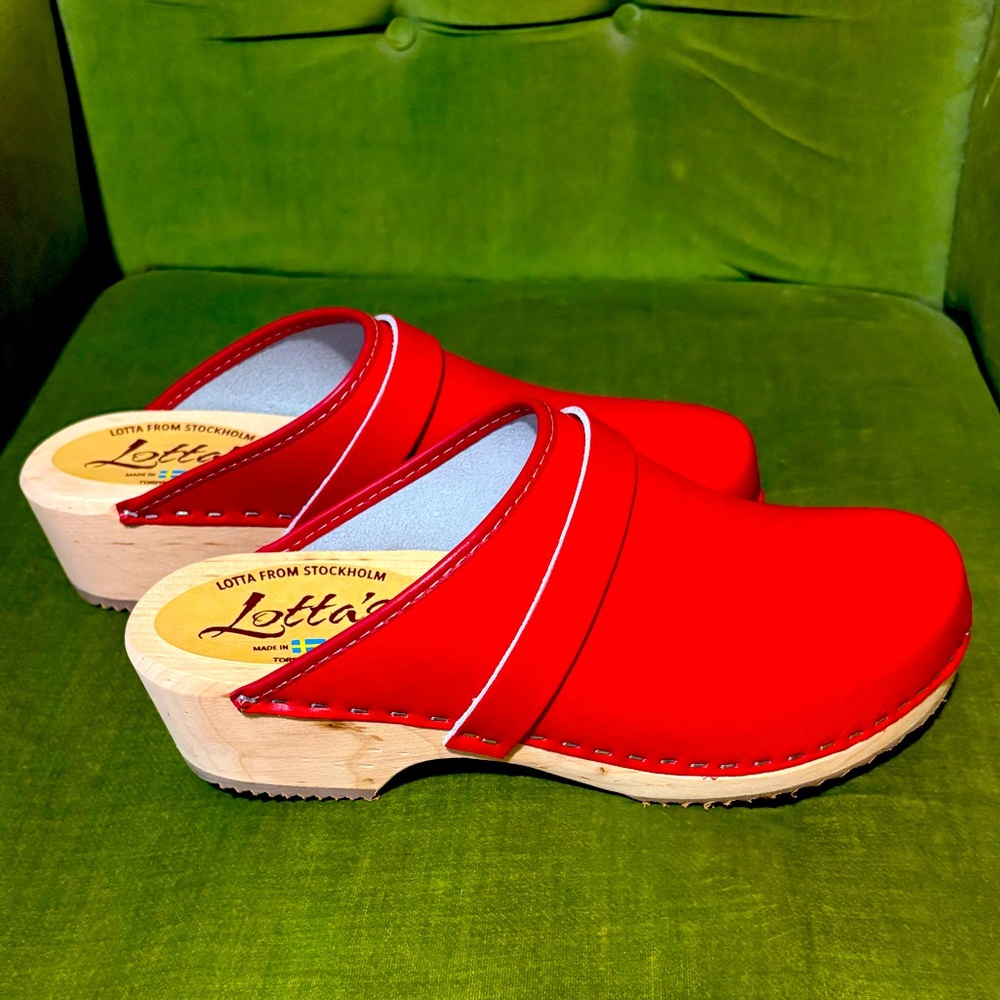 Lotta From Stockholm Red Clogs Size 41 New in Box